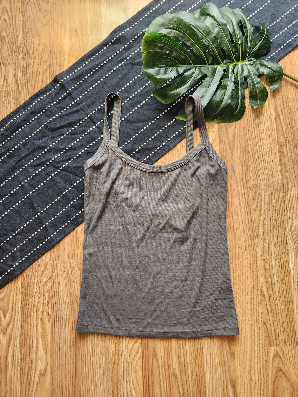 Joah Brown Ribbed Low Back Tank Top Size M/L